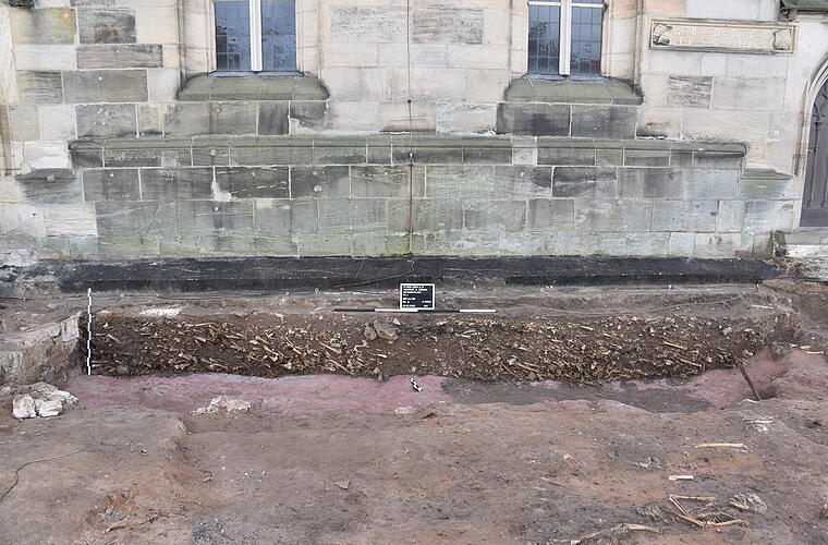 Ausgrabung in Neustadt bei Coburg: Auf rund 250 Skelette gestoßen - Archäologe erklärt Bedeutung