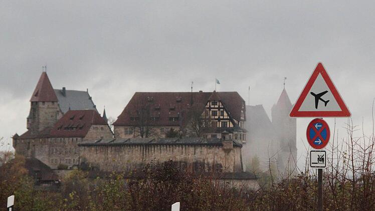 Der Coburger Verkehrslandeplatz unweit der Veste wird ein brisantes Thema im Kommunalwahlkampf.