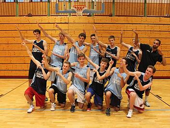 Ein Teambild vom letzen Jahr Quelle: Pamela Holzenleuchter