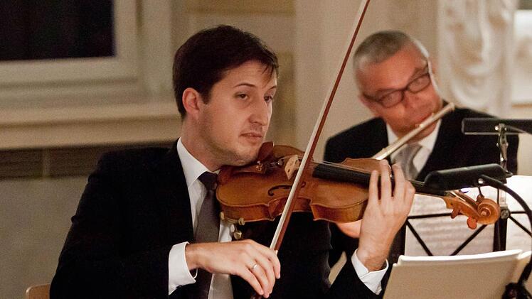 Martin Emmerich (Geige ) und Andreas PattererFoto: Jochen Berger