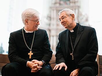 Im Gespräch: Der evangelische Landesbischof Heinrich Bedford-Strohm (links)  und der Bamberger Erzbischof Ludwig SchickFoto: bbk