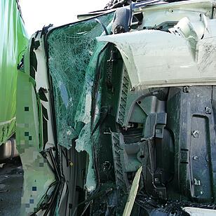Schwerer Auffahrunfall auf der A6