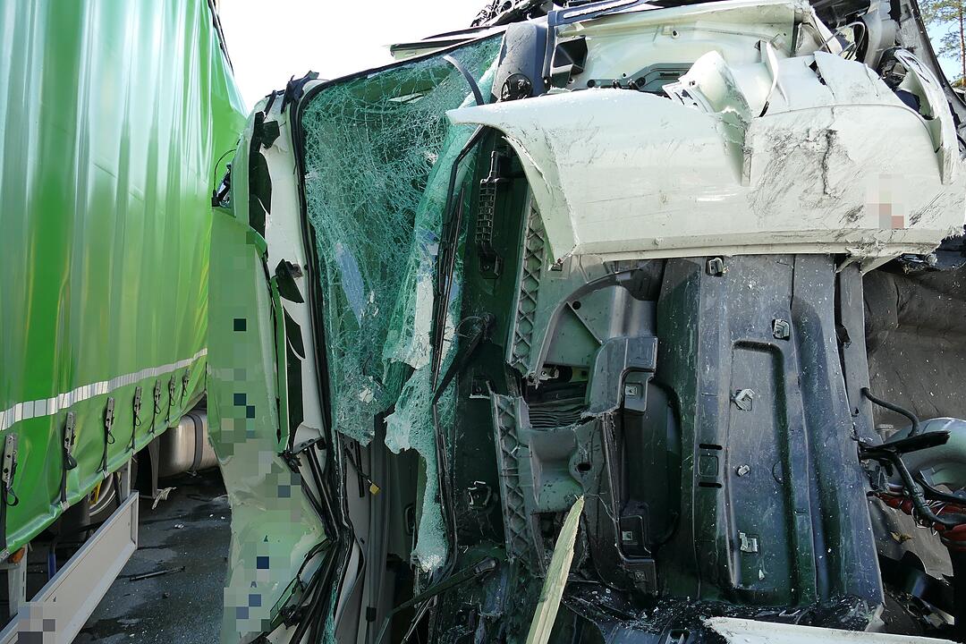 Schwerer Auffahrunfall auf der A6