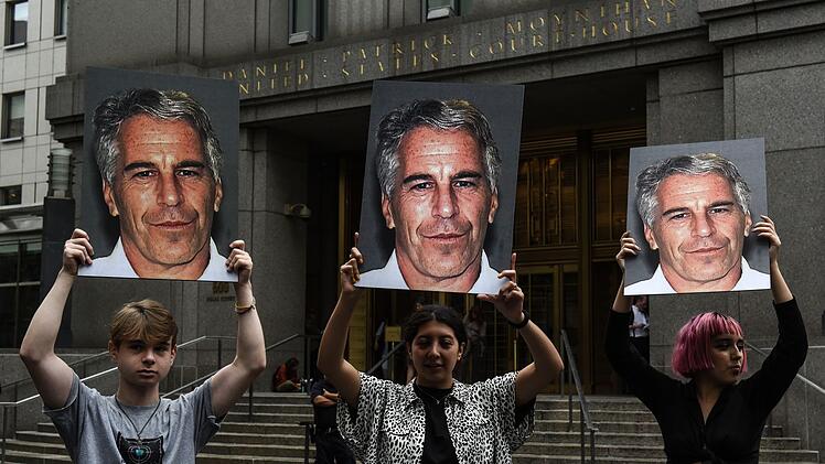Lange wurde in den USA f&uuml;r die Freigabe der Epstein-Akten protestiert.