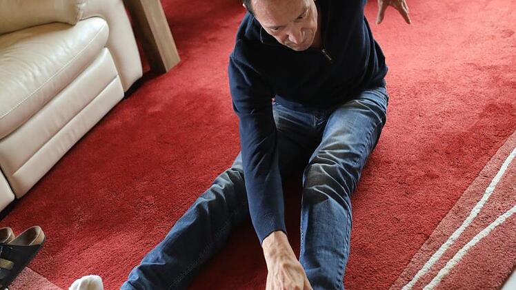 Gymnastik: Aktiv bleiben hilft gegen die Beschwerden. Foto: Barbara Herbst