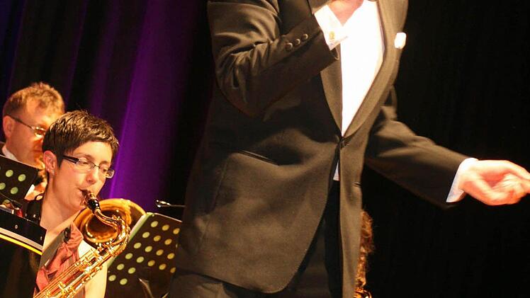 Sänger Franz Langer hatte das gewisse Etwas in der Stimme, das zur Ära der Big Bands gehörte.