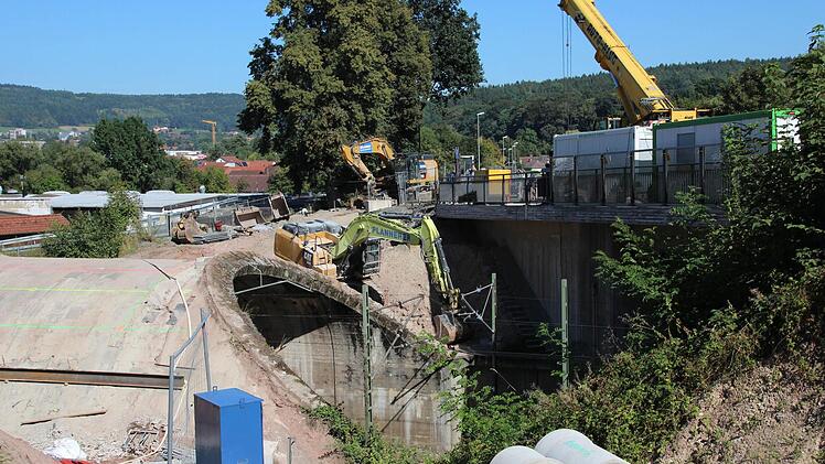 Blick auf die Baustelle an der Südbrücke  Foto: Friedwald Schedel