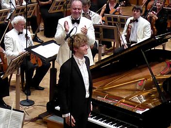 Jasn Lisiecki und Sakari Oramo. Foto: Gerhild Ahnert