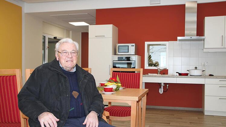 Walter Rundler ist stolz, diesen Tag erleben zu dürfen. Er gehört zu den Gründern des Kurstifts und ist Ehrenvorsitzender des Trägervereins. Foto: Ulrike Müller