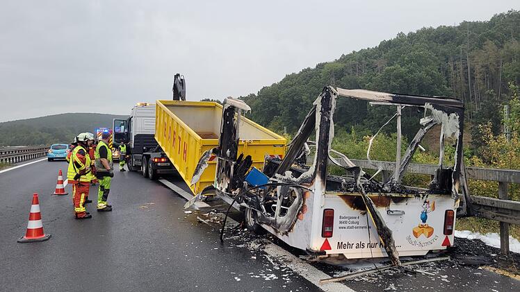 Coburger Ladenbetreiber bangt um Existenz - Feuer auf A73 macht alles zunichte