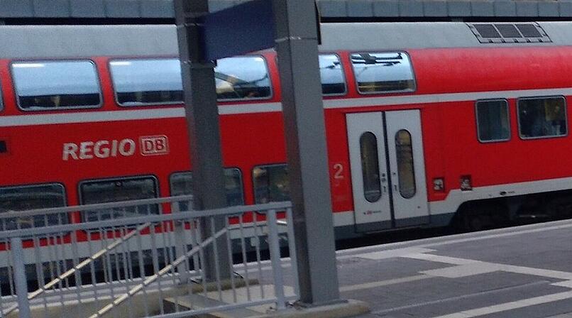 Bahnhof, Zug, Bahn, S-Bahn