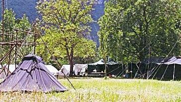 Der Zeltplatz ist umgeben von den Hochflächen des Causse de Sauveterre, Causse Mèjean und des Causse Noir.  Foto: privat