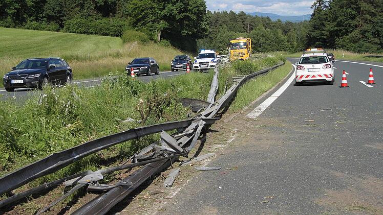 Lkw-Unfall zwischen Neudrossenfeld und Thurnau Foto: Jochen Nützel