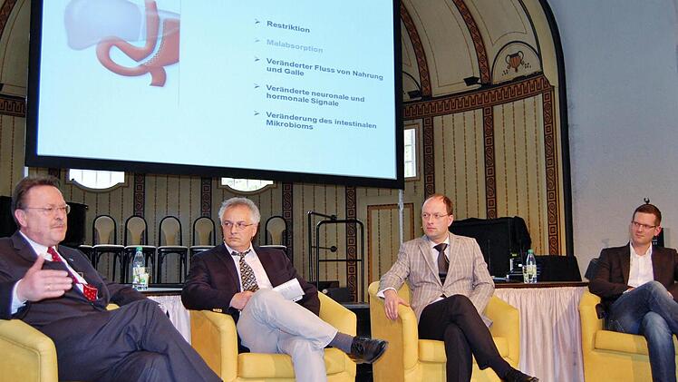 Die Mediziner (von links) Gerhard Schmeisl, Dietmar Brückl, Jörg Hoffmann und Florian Seyfried sprachen bei den Bad Kissinger Gesundheitstagen über Diabetes und ihre Folgen. Foto: Sigismund von Dobschütz
