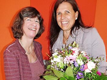Schulrätin Kerstin Zapf (rechts) führte Eva Maria Sachs als Konrektorin an der Grund- und Mittelschule Neuenmarkt-Wirsberg ein.  Foto: W. Reißaus