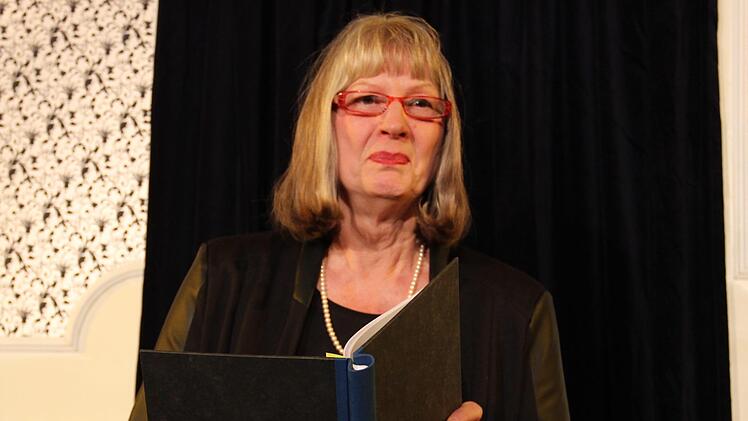 Birgit Hächl beim literarisch-musikalischen AbendFoto: Katharina Müller-Sanke
