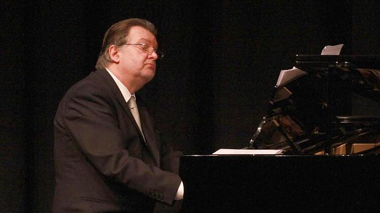 Hans Stähli am KlavierFoto: Jochen Berger