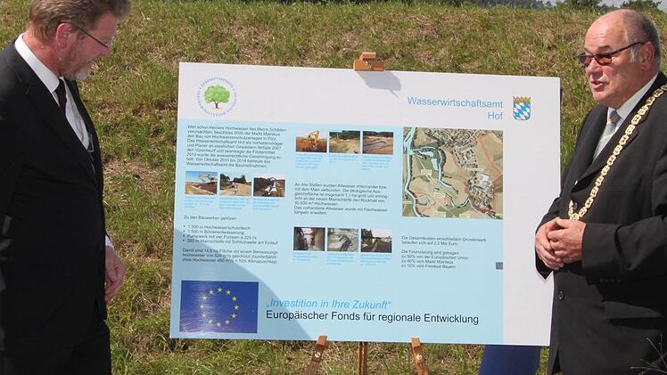 50 Prozent des Bauwerks zahlt die EU, 40 Prozent der Markt und zehn Prozent der Freistaat Bayern.