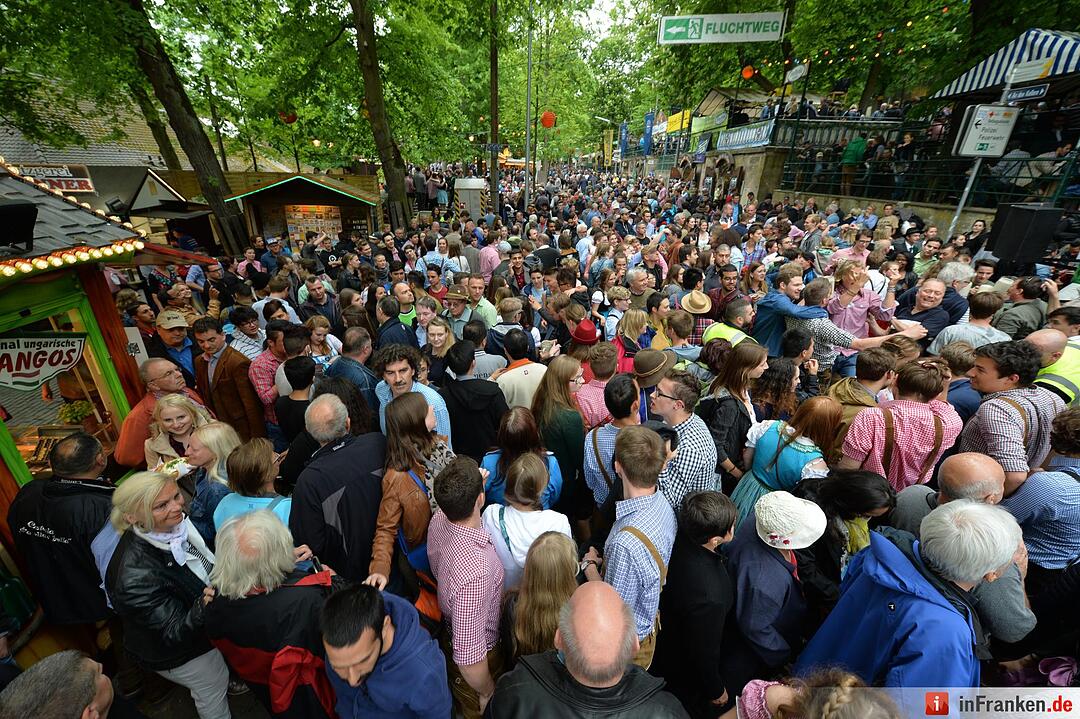 Run aufs Bier: Anstich auf der Bergkirchweih 2016