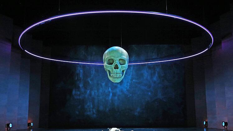 "Peer Gynt" am Landestheater Coburg Foto: Henning Rosenbusch