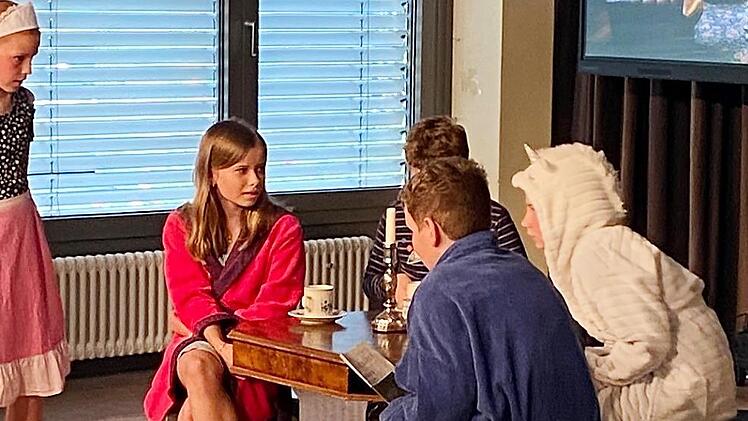 Szene aus dem Theaterstück der Realschule