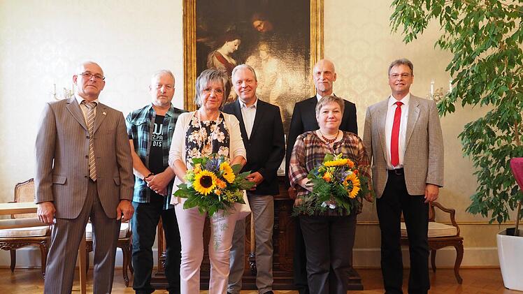 Oberbürgermeister Kay Blankenburg (2. v. r. hinten) mit den Jubilaren und zukünftigen Ruheständlern der Stadt Bad Kissingen Hans Müller, Willibald Wager, Marianne Müller, Manfred Wolf, Heike Ulsamer, Harald Albert Foto: Stadt Bad Kissingen
