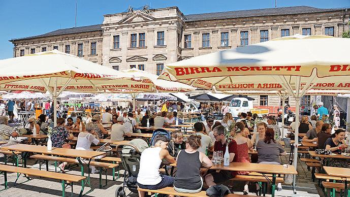 „Festa Italica“ – das Genussfest mit Livemusik noch bis Sonntag in Erlangen.