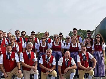 Die Steinacher Musikanten haben eine Gruppenreise nach Italien gemacht, wo sie bei einem Festival auftraten.  