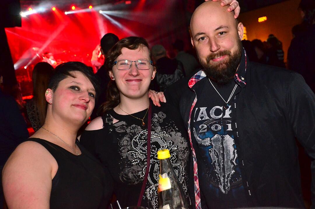 Mit ALLSTAR live auf der B&uuml;hne und Ph&auml;t J&auml;nnys H&ouml;use als Vorband!