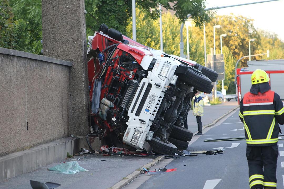 Unfall mit Feuerwehr-Auto in Coburg: Ein Toter