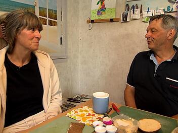 Hofdame Katja macht Bauer Johann ein &uuml;berraschendes Gest&auml;ndnis.