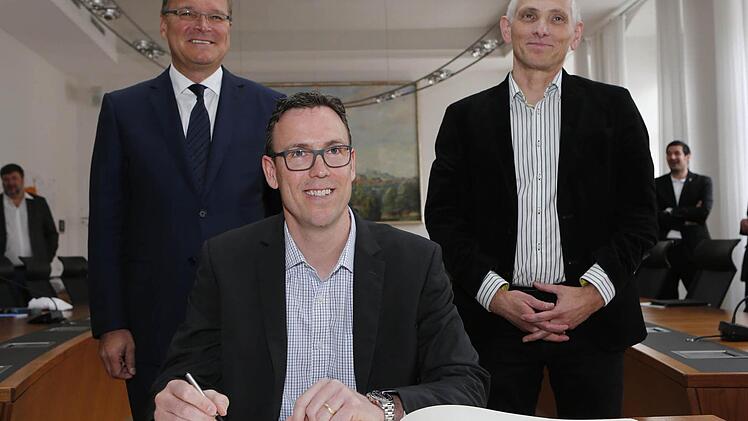 Zufriedene Gesichter: Andreas Starke, Chris Fleming und Wolfgang Heyder (v.l.) Foto: Matthias Hoch