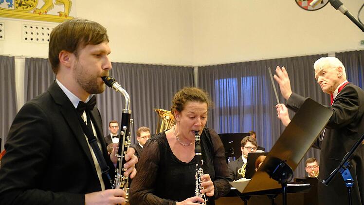 Mit Klarinette und Bassetthorn war das Duo Johanna Groß und Rüdiger Arlt zu hören. Gerd Schaar