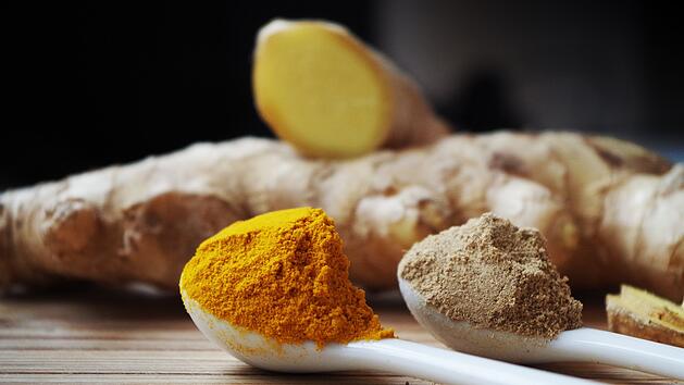 Kurkuma im Test: Viele Produkte sind mit Mineralöl belastet.