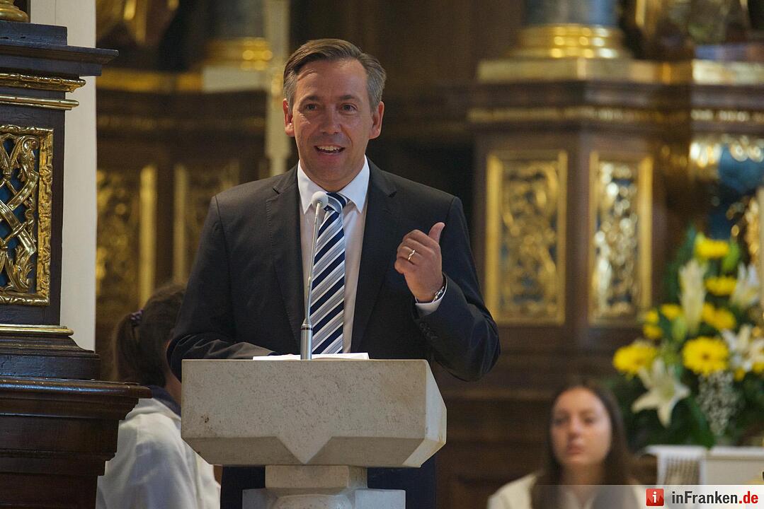 Nach einjähriger Kirchensanierung: Hannberg feiert die Wiedereröffnung der Wehrkirche der Pfarrei Geburt Mariens Hannberg