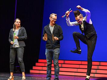 Gabor Vasteen bei seiner abgedrehten "Fluteman-Comedy-Show"  Foto: Ronald Rinklef