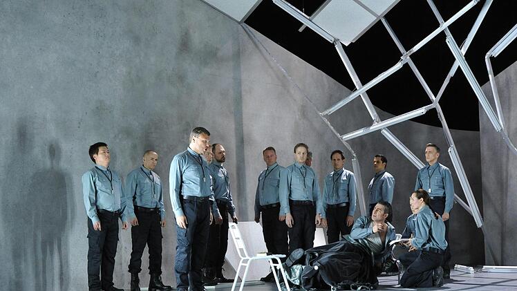 Richard Wagners "Parsifal" feierte Premiere am Landestheater Coburg. Szene aus dem 1. Akt der Neuinszenierung von Jakob Peters-MesserFoto: Andrea Kremper