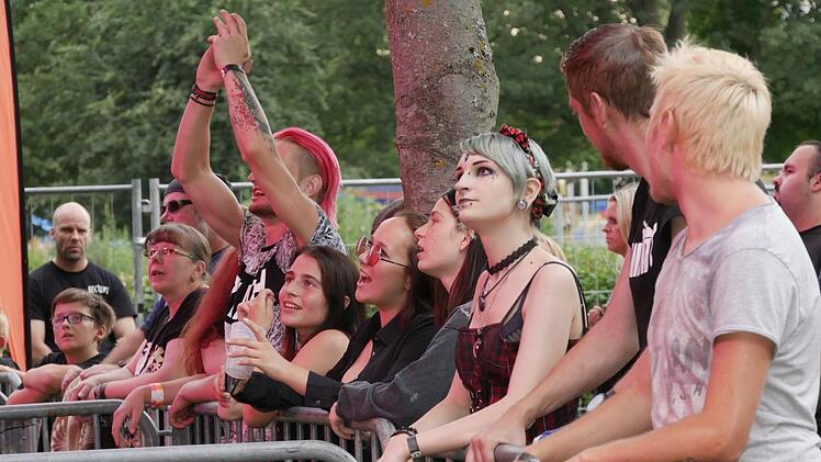 Impression von Rock im Freibad in NeustadtFoto: Manja von Nida