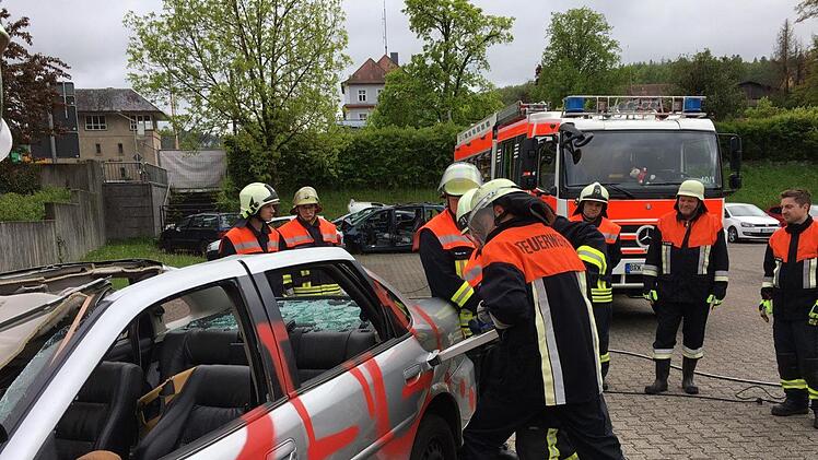Übung technische Hilfeleistung Verkehrsunfall in Bad Brückenau Foto: Sascha Wagner