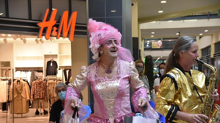 POC  -  das bedeutet Oper zum Greifen nah.