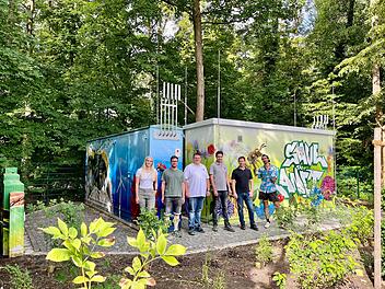 Schwabach: Graffiti "Save the Planet" - Jugendliche versch&ouml;nern neue Gasdruckregelstation