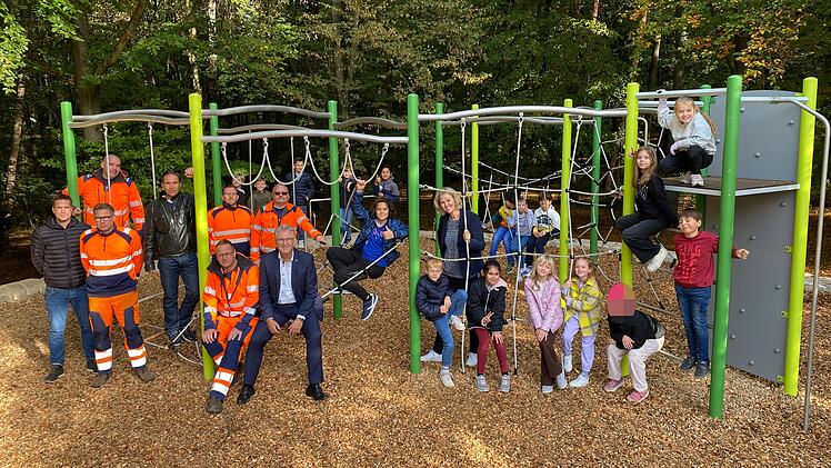 Stein: Wunsch der Sch&uuml;ler umgesetzt - Grundschule hat neuen Kletterparcours bekommen