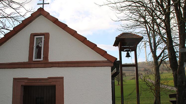 Kapelle und Glockenturm in Westheim Fotos: Hilmar Ruppert