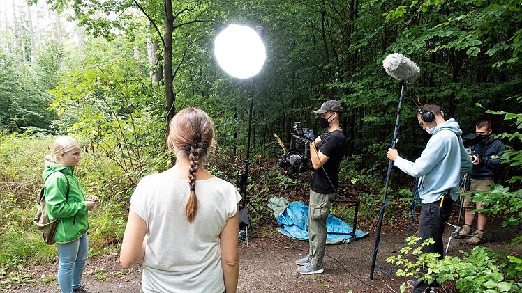 Rhönkäppchen allein im Wald. Stephanie Kunder