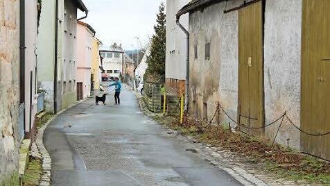 Die Fahrbahn der Ringstraße wird erneuert. Foto: Andreas Dorsch