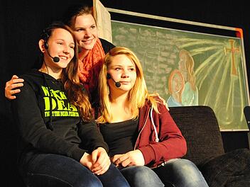 Am Freitag, 11. Juli, macht die Bibelwerkstatt der Herzog-Otto-Mittelschule Lichtenfels mit ihrem neuesten Musical "Truth & Love, Wahrheit & Liebe" Station im Kronacher Schützenhaus. Foto: privat