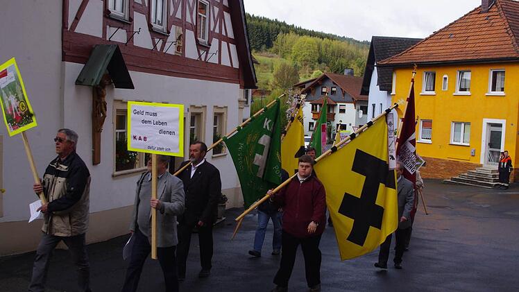 Mai-Kundgebung in Wallenfels. Foto: Heike Schülein