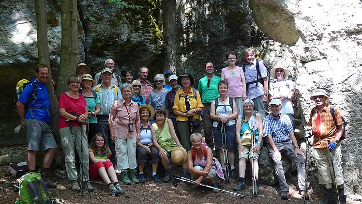 Wanderung zu Höhlen und Grotten im Nürnberger Land
