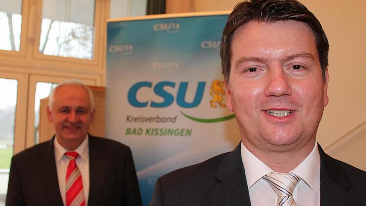 Sandro Kirchner wird 2013 um den Einzug in den Bayerischen Landtag kämpfen. Er tritt dann die Nachfolge von Robert Kiesel (im Hintergrund) an. Foto: Benedikt Borst