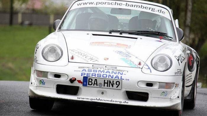 Nicolas Hässler hatte bei seiner ersten Veranstaltung des Jahres 2013 einige Mühe, die Power des Porsche 911 auf den Asphalt zu bringen. Der Bamberger war am Ende nicht unzufrieden mit Gesamtrang fünf.